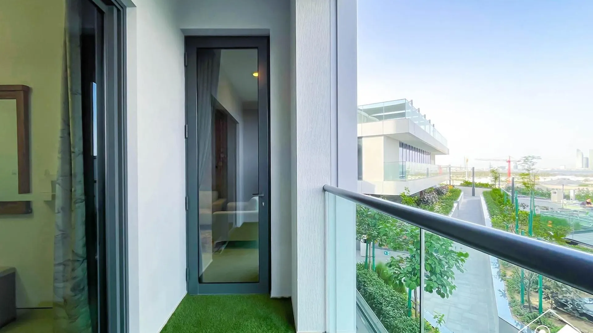 Spacious 2B In Sobha Creek Vistas ,Dubai