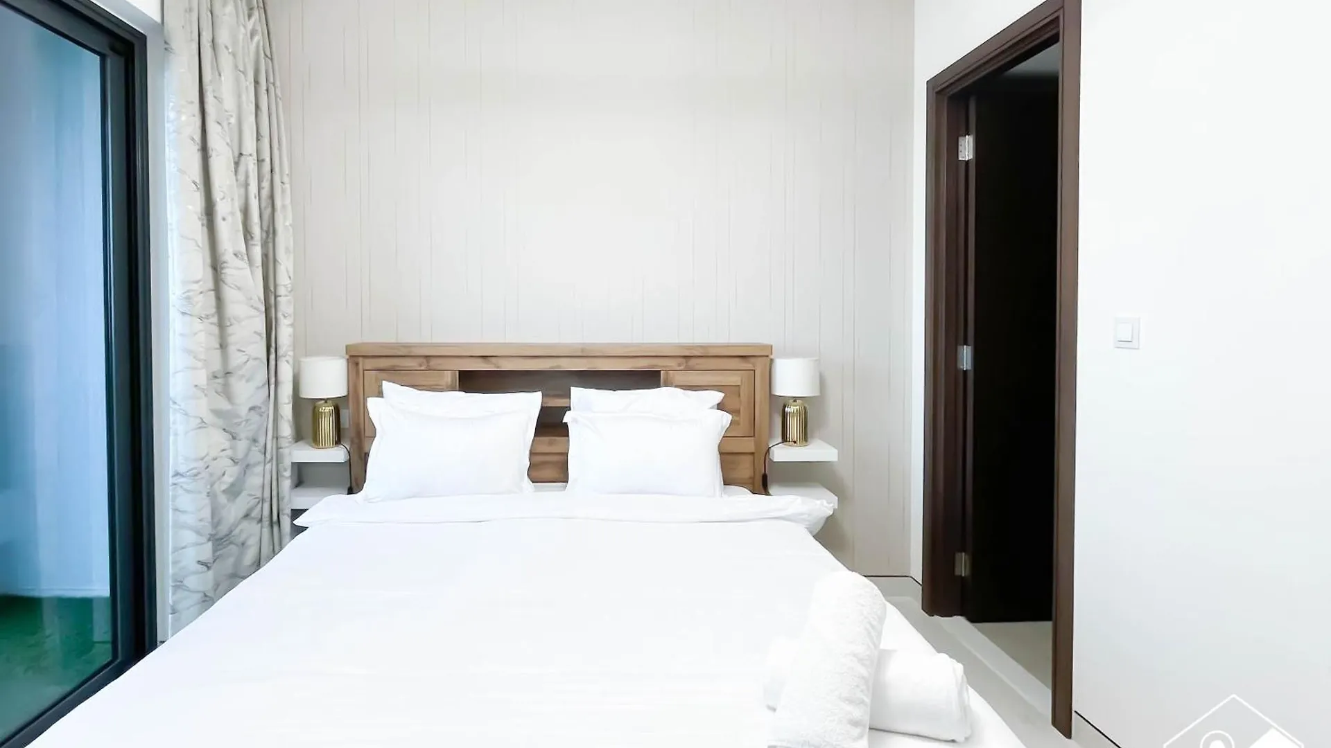 Spacious 2B In Sobha Creek Vistas ,Dubai Dubai