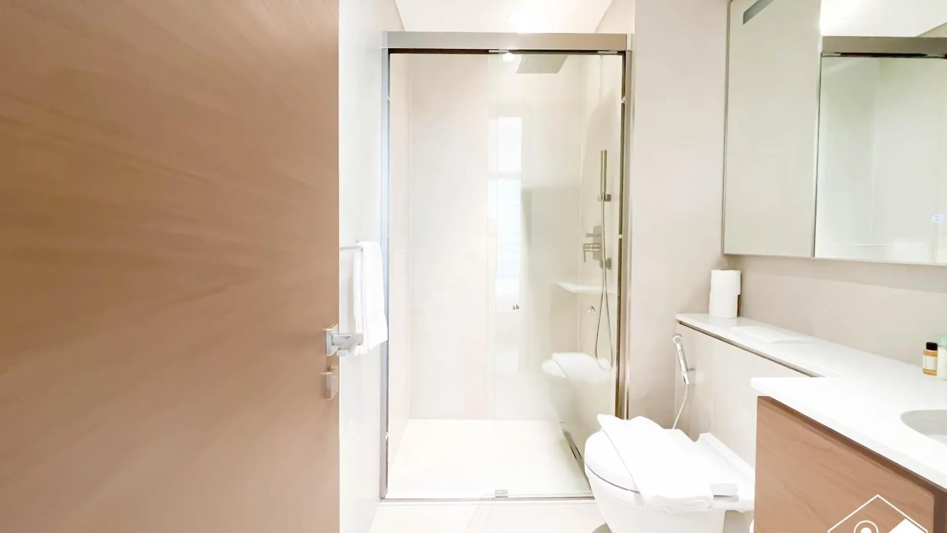 Spacious 2B In Sobha Creek Vistas ,Dubai Apartment Dubai